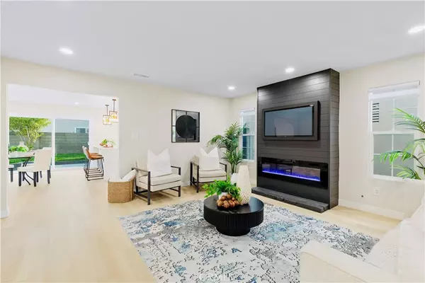 La Palma, CA 90623,5412 Bransford DR