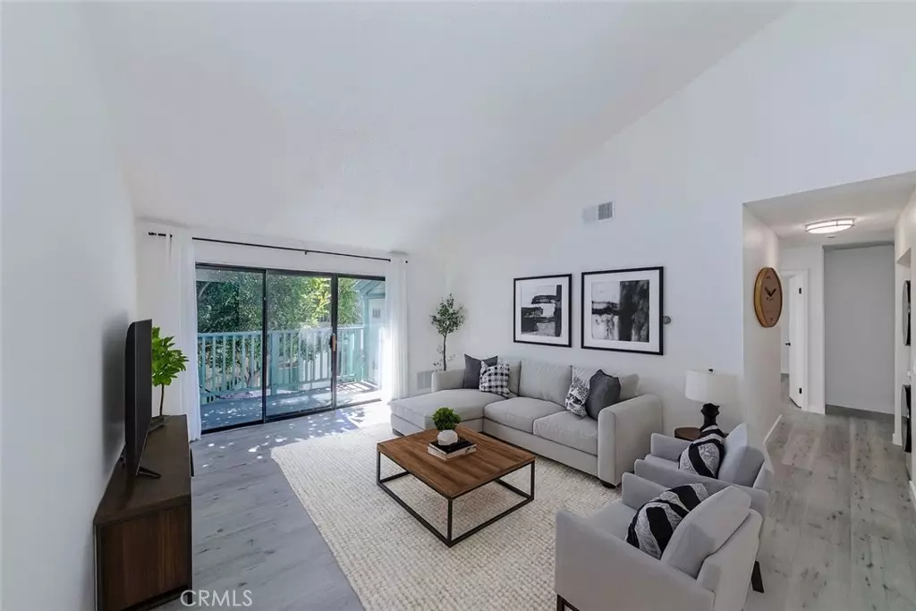 Torrance, CA 90502,20553 S Vermont #6