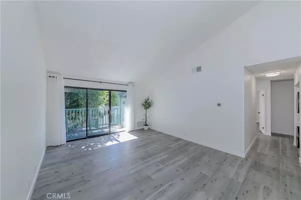 Torrance, CA 90502,20553 S Vermont #6