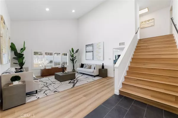 Laguna Hills, CA 92653,25381 Mackenzie St