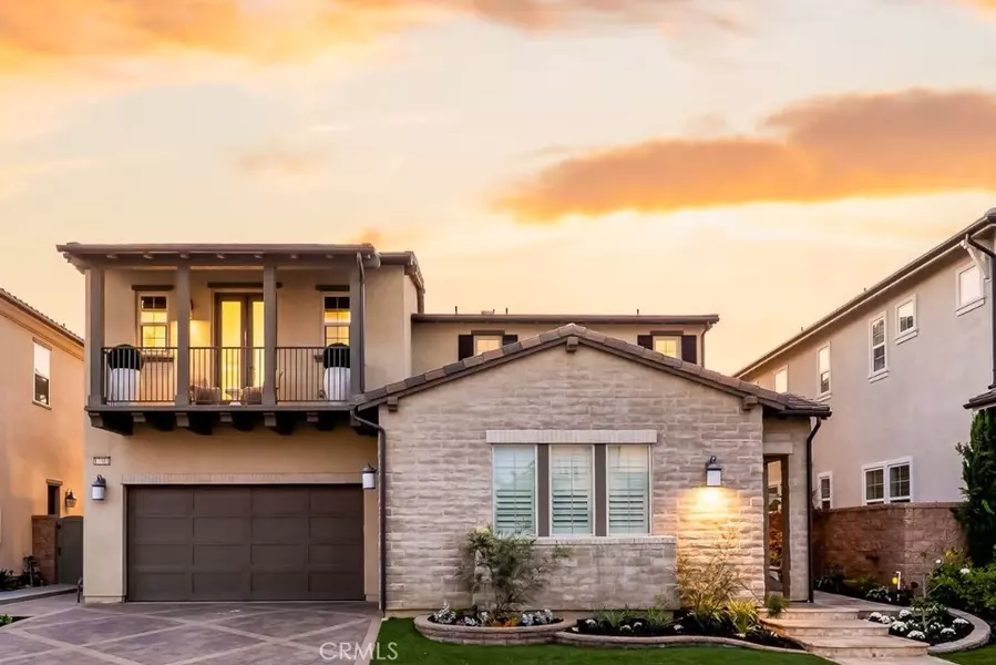 17301 Juniper LN, Huntington Beach, CA 92649