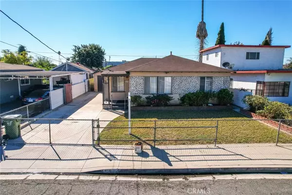 Compton, CA 90220,814 W Maple ST