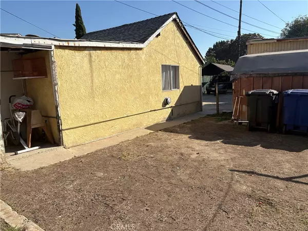 South Gate, CA 90280,8963 Bowman AVE