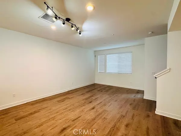 Buena Park, CA 90621,8184 Orangethorpe Ave