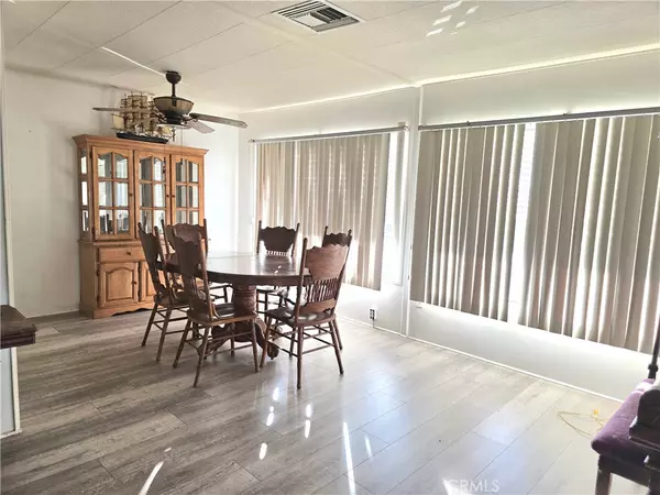 Long Beach, CA 90803,302 Sandpiper #283