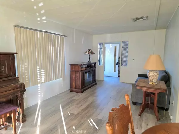 Long Beach, CA 90803,302 Sandpiper #283