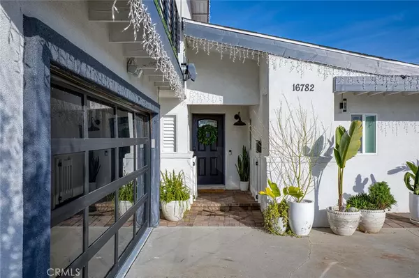 Huntington Beach, CA 92647,16782 Heritage LN