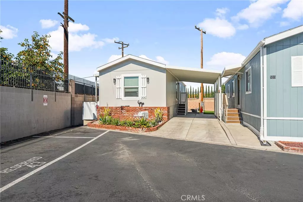 Santa Ana, CA 92703,501 Willow DR