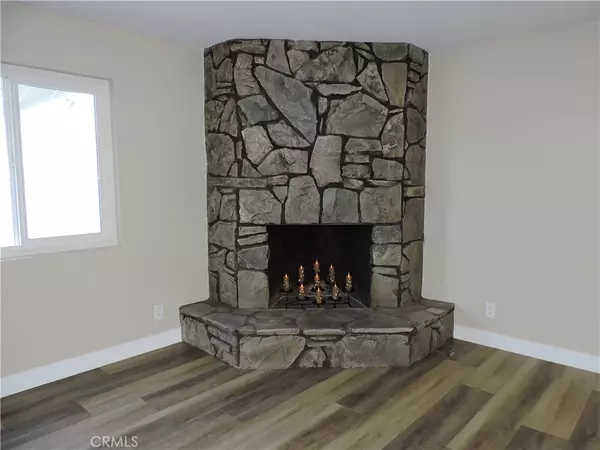 Santa Ana, CA 92706,501 E Buffalo AVE