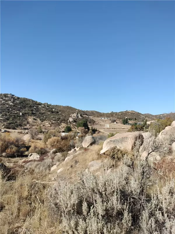 Aguanga, CA 92536,48750 Leaning Rock CT