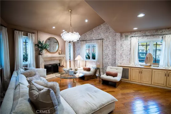 Long Beach, CA 90803,5770 E Lucia