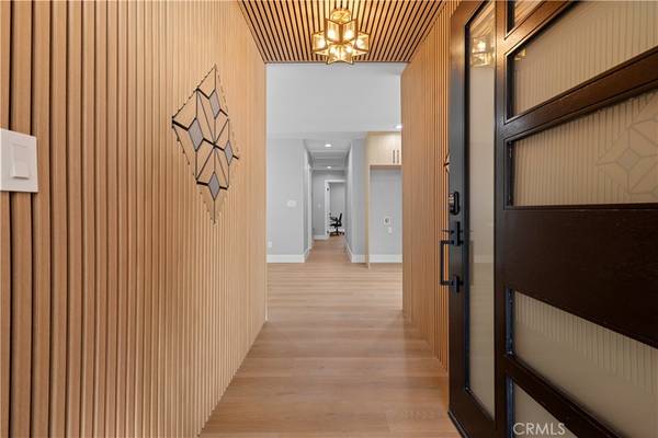 Huntington Beach, CA 92647,16081 Windemeir