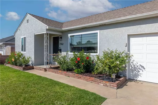 Carson, CA 90810,2743 E 219th PL