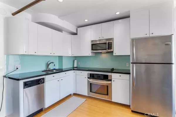 Long Beach, CA 90802,100 Atlantic #701