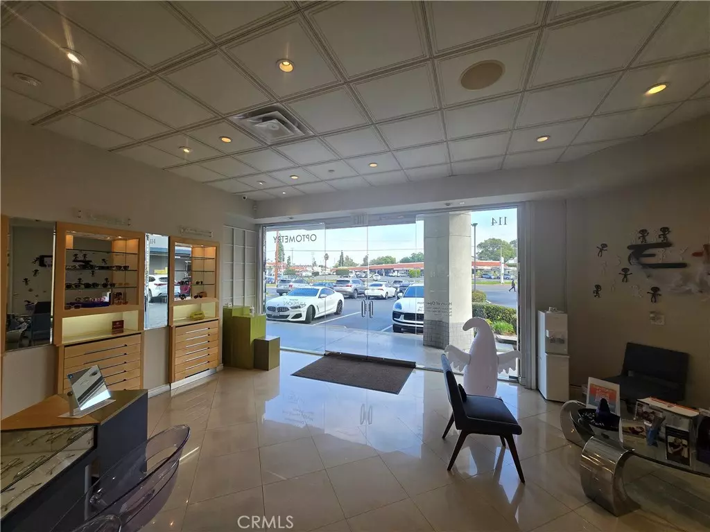 Buena Park, CA 90621,5300 beach BLVD #114