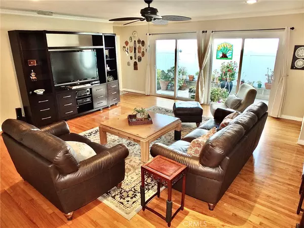 Long Beach, CA 90808,5275 E Mezzanine Way