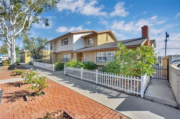 Long Beach, CA 90807,3368 Linden Avenue