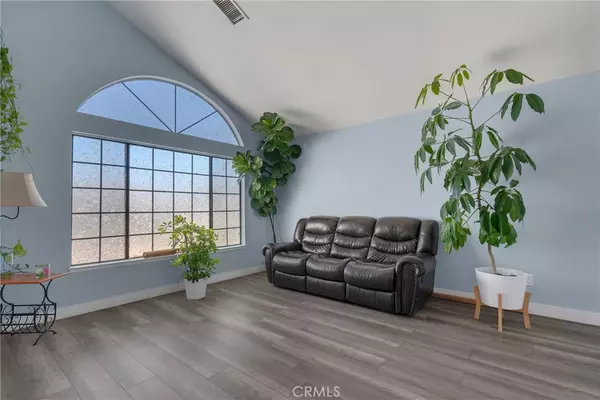 Moreno Valley, CA 92553,13799 Chara