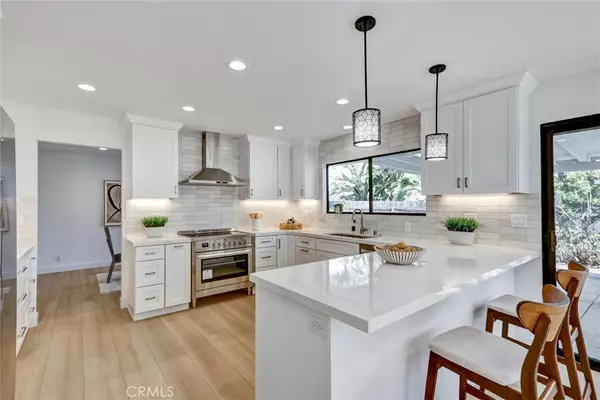 La Jolla, CA 92037,5515 Thunderbird