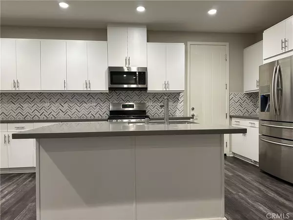 Lake Forest, CA 92630,64 Jasmine