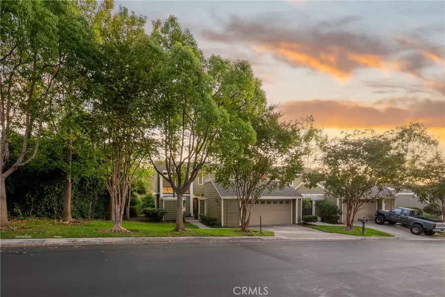 1 Rainbow Falls, Irvine, CA 92603