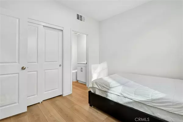 La Mirada, CA 90638,14130 Bay