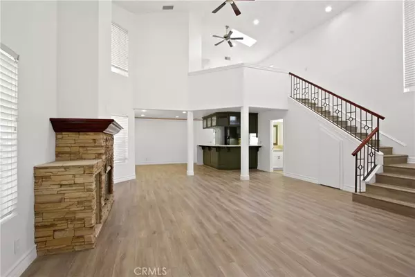 Corona Del Mar, CA 92625,416 Larkspur AVE