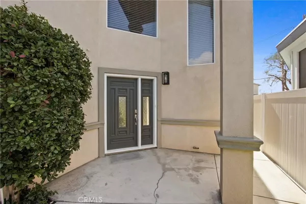 Corona Del Mar, CA 92625,416 Larkspur AVE