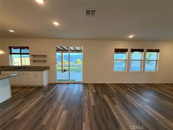 Lake Elsinore, CA 92530,4009 Elderberry