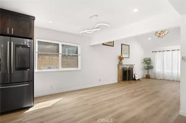 Irvine, CA 92604,5011 Yearling AVE