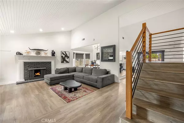 Laguna Hills, CA 92653,25311 Pike RD