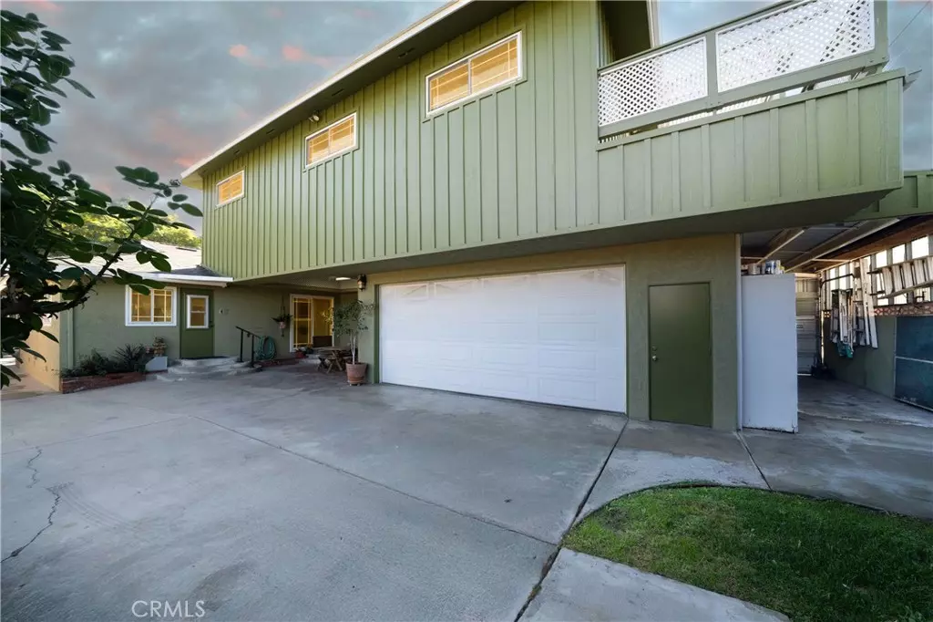 Lakewood, CA 90712,6107 Faculty