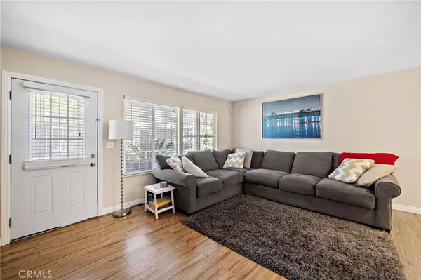 Costa Mesa, CA 92626,2404 Niagara