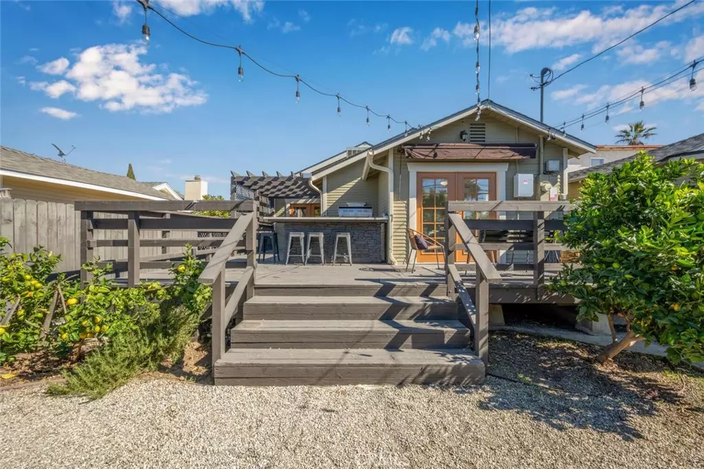 Long Beach, CA 90804,737 Molino AVE