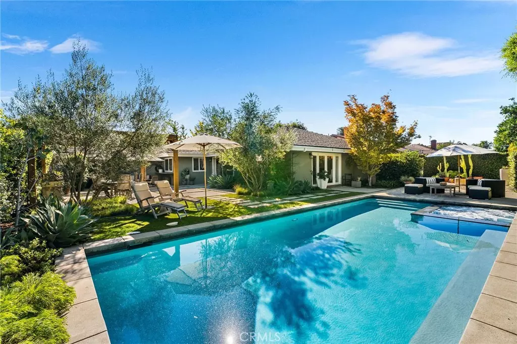 Tustin, CA 92780,17601 Sherbrook DR