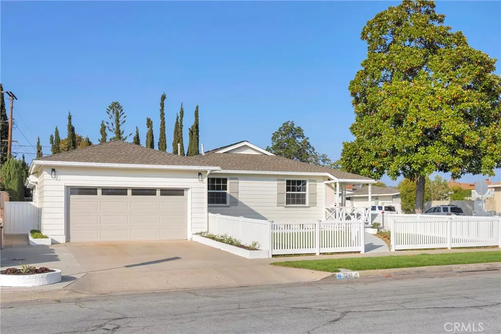 Orange, CA 92867,1241 E Mayfair