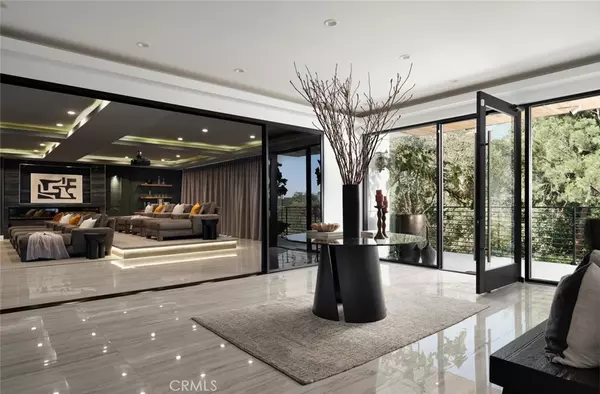 Sherman Oaks, CA 91423,3820 Knobhill