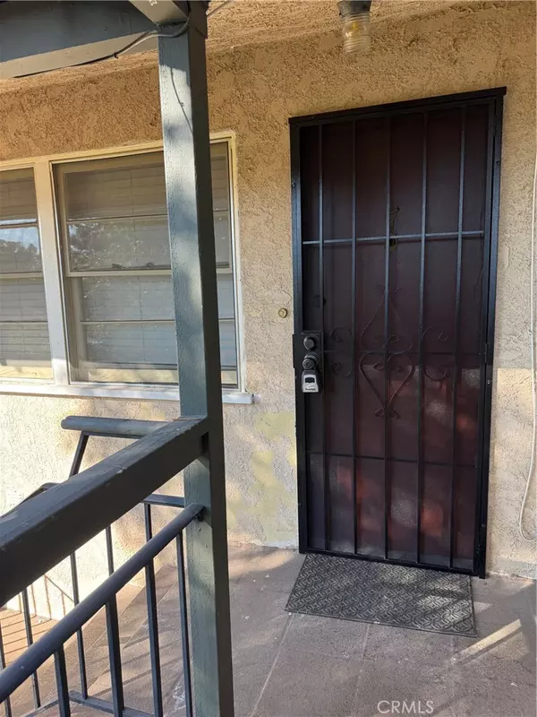 Orange, CA 92867,742 N Glassell ST #7