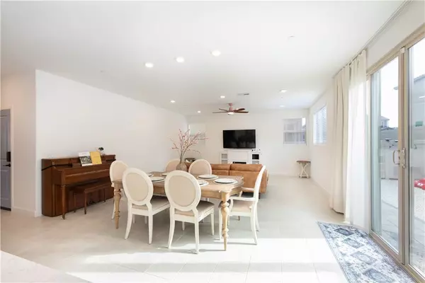 Chula Vista, CA 91913,1532 Painted Cave