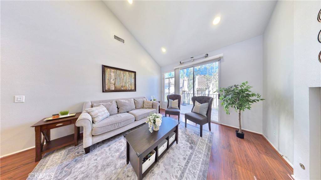 8215 E White Oak #66, Orange, CA 92869