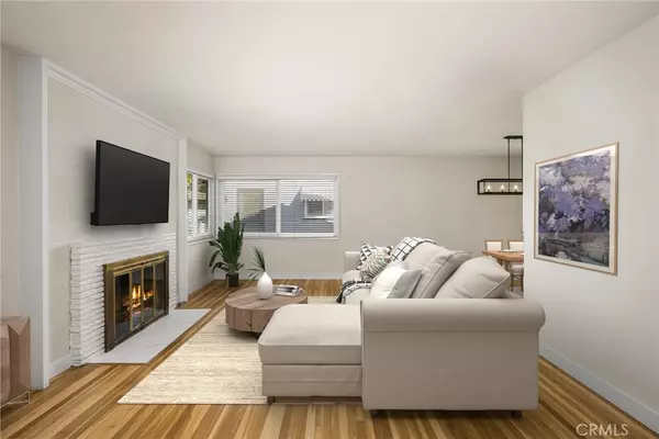 Santa Ana, CA 92706,906 E Buffalo AVE