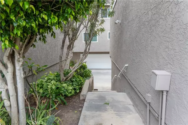 Whittier, CA 90604,15069 Mulberry DR