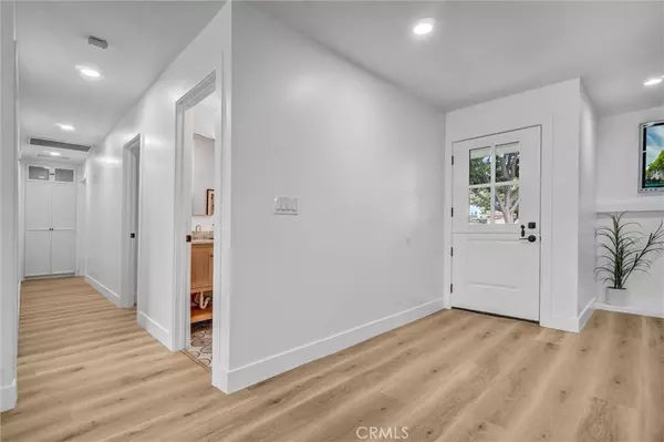 Anaheim, CA 92806,2842 E Virginia AVE