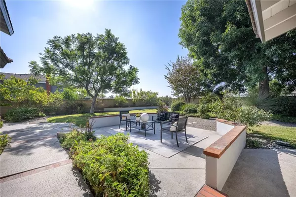Yorba Linda, CA 92886,5151 Avenida De Amor