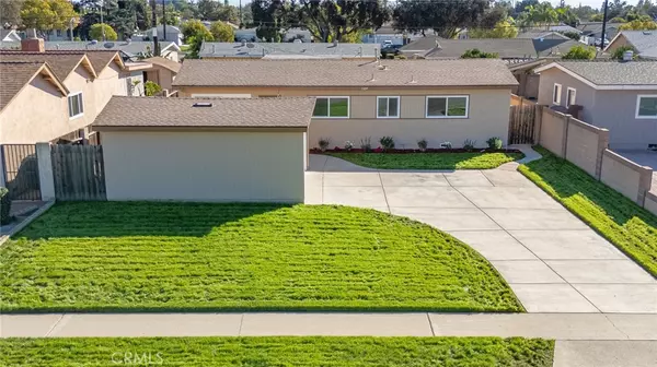 Fullerton, CA 92833,1324 W Porter