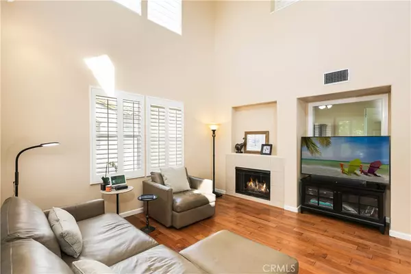 Irvine, CA 92602,51 Olivehurst