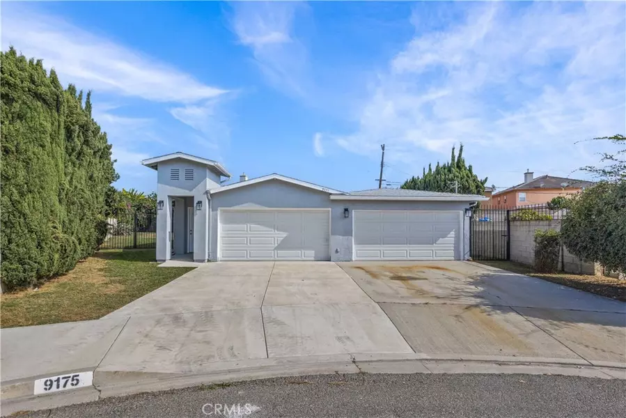9175 Sabre LN, Westminster, CA 92683