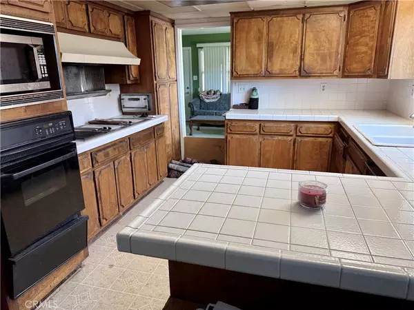 Long Beach, CA 90805,3806 E Arabella