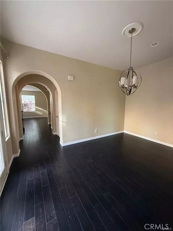 Irvine, CA 92602,64 Rockport