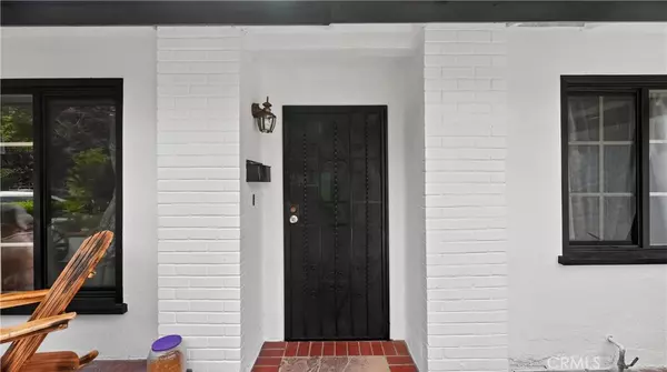 Santa Ana, CA 92704,2926 W La Verne